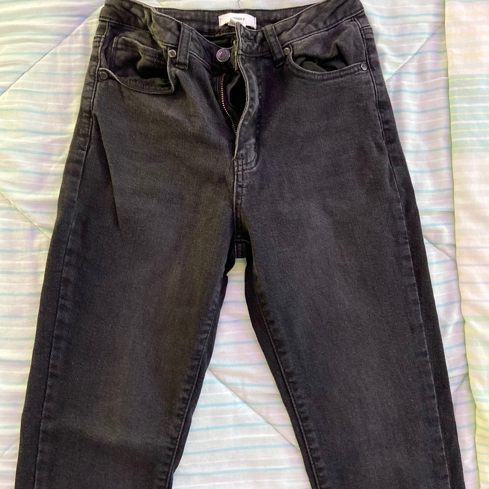 Black mom jeans